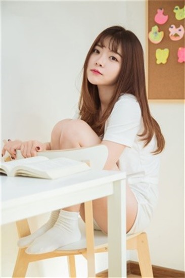 草莓芭乐香蕉绿巨人视频 截图3